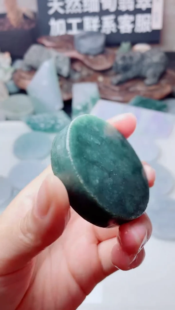 翡翠未镶嵌颈饰2914......