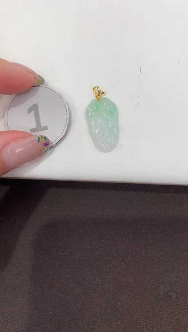 颈饰18K金镶嵌翡翠天然缅甸A货翡翠