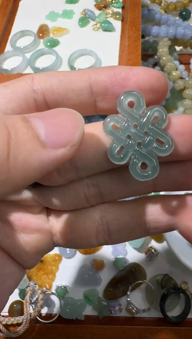 【闪购商品】翡翠颈饰未镶嵌【闪购商品】 天然翡翠