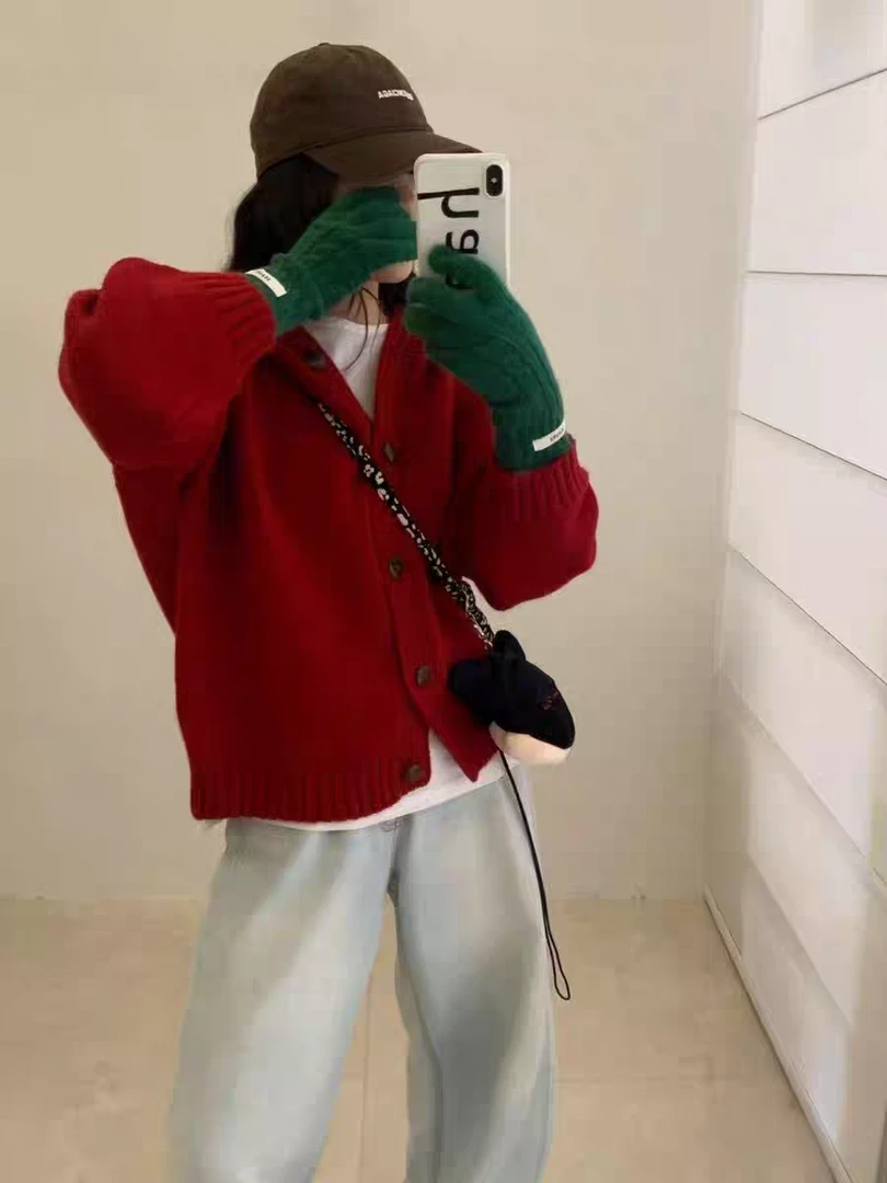 韩系慵懒感百搭针织毛衣秋冬新款设计感宽松开衫单排扣连帽上衣