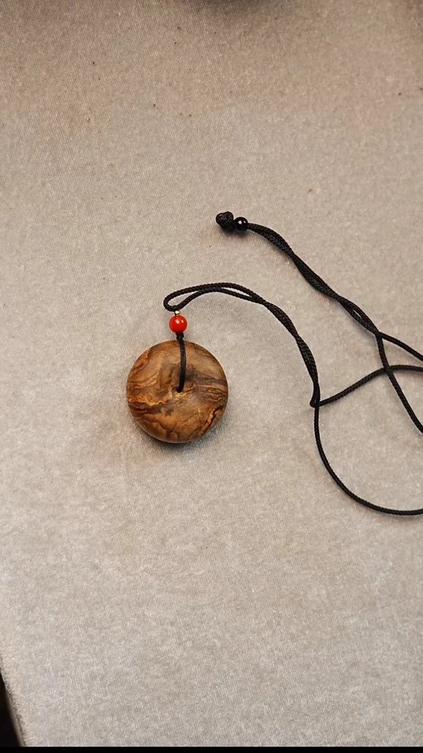 沉香吊坠达拉干平安扣吊坠8g   03252