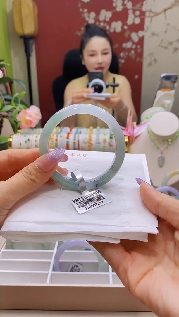 翡翠手镯未镶嵌124号56.9/11.3*7.5