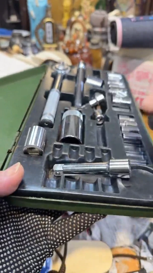 金属中古艺术工艺美术品