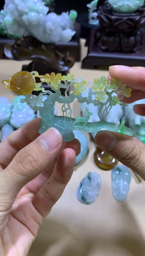 翡翠挂件未镶嵌用****3翡翠摆件
