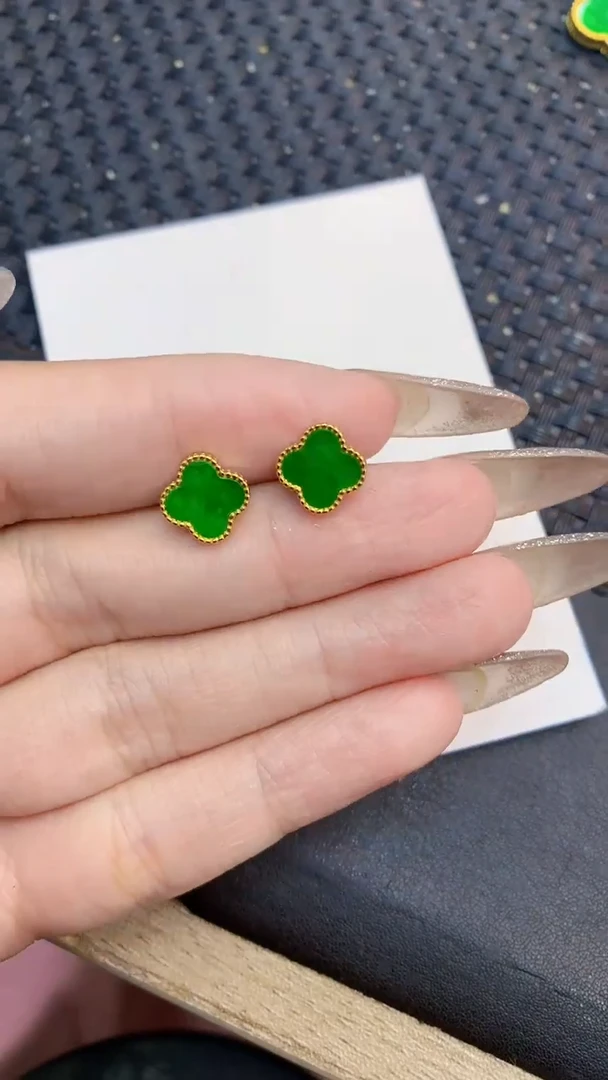 颈饰未镶嵌翡翠多样性发其一