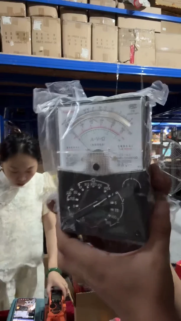 上海四厂MF30型外磁万用表