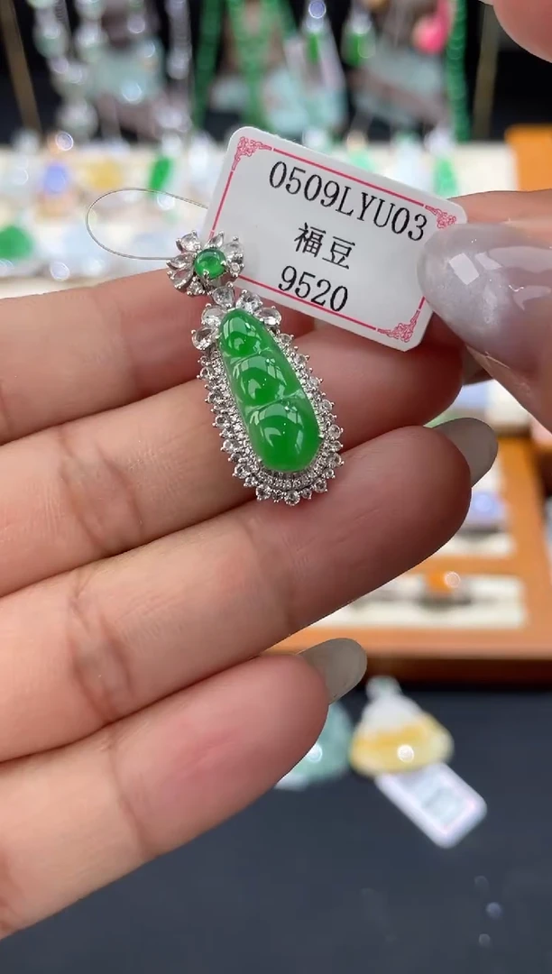 翡翠挂件18K金镶嵌0509LYU03