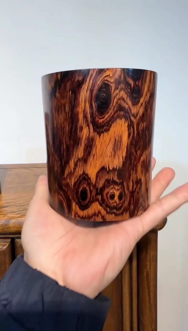 【闪购商品】木黄花梨     笔筒    工艺品