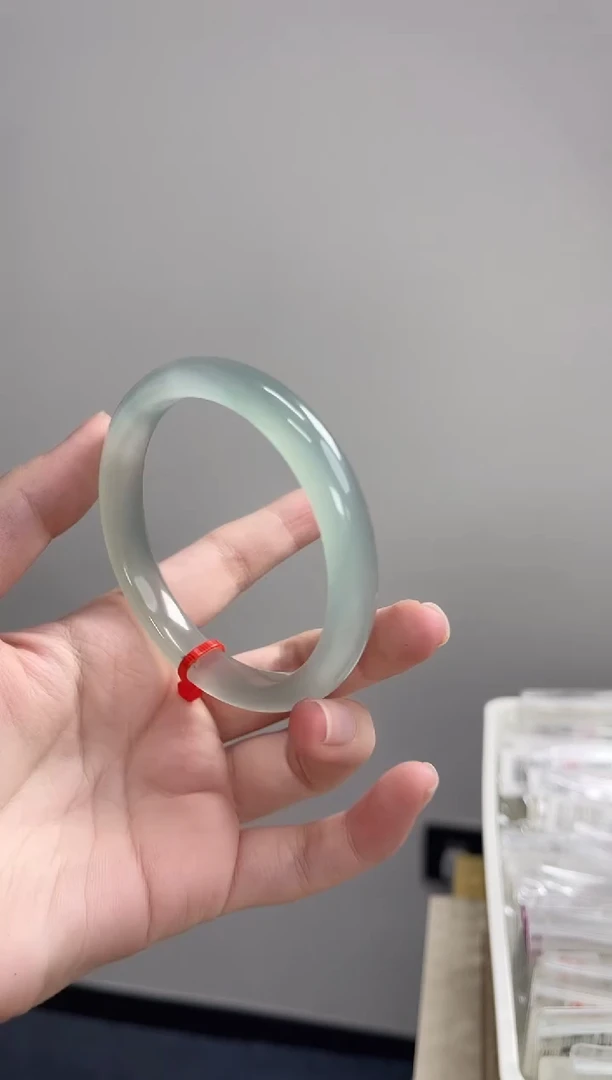 手镯玛瑙/玉髓未镶嵌61-62圈