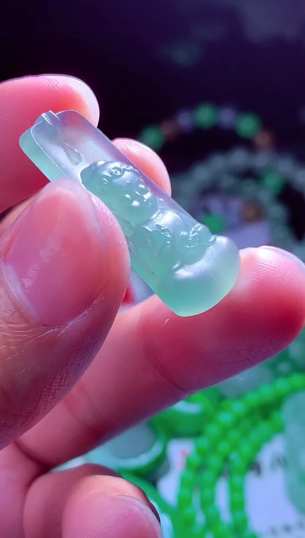 未镶嵌定制翡翠董*#翡翠毛货定制