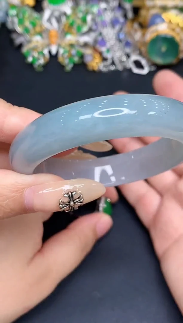 未镶嵌手镯翡翠三*°540-春日珠宝