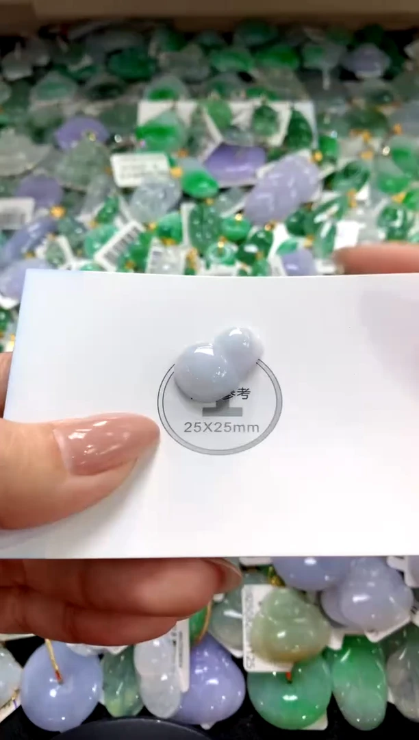 颈饰未镶嵌翡翠1