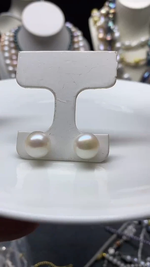颈饰未镶嵌淡水珍珠多人