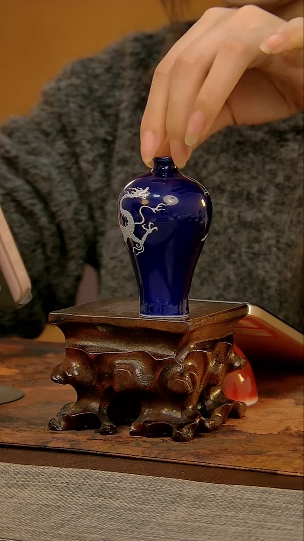 瓷片景德镇陶瓷白龙纹梅瓶