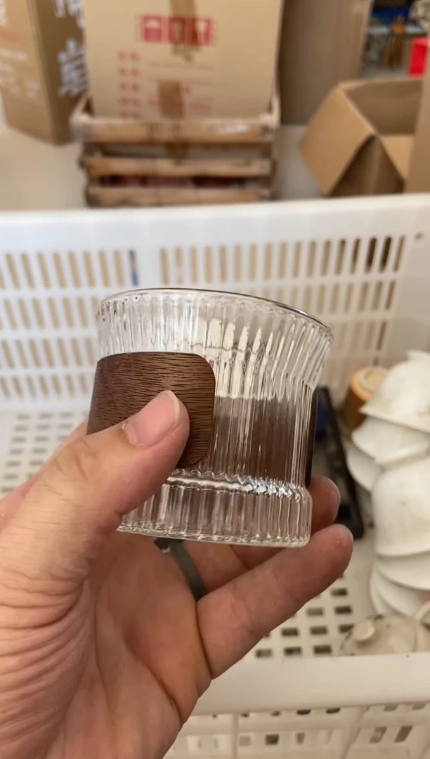 无运费险有瑕疵的摄影的产品有使用过的痕迹有点脏介意勿拍