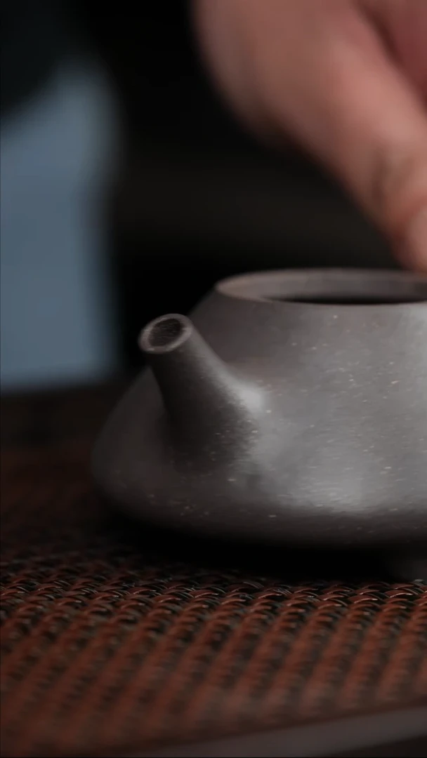 【闪购商品】紫砂茶壶千禧紫泥子冶