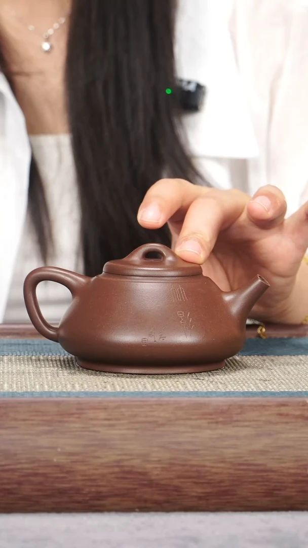 茶壶紫砂底槽青 子冶石瓢