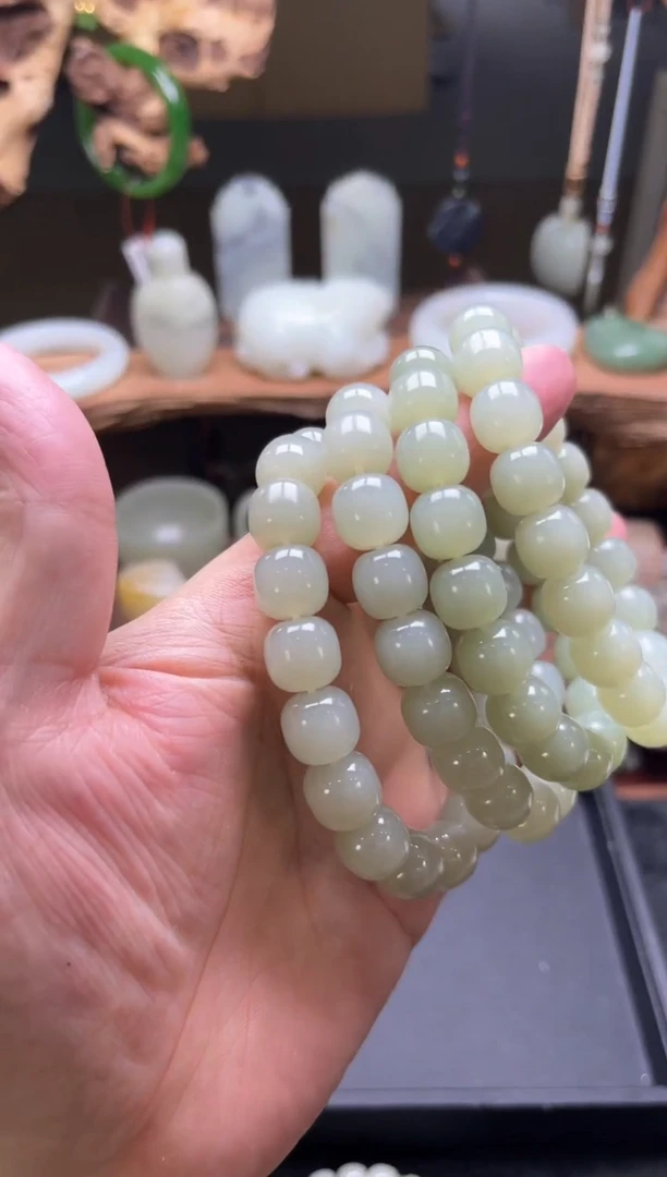 【闪购商品】和田玉手串未镶嵌卡12且末青白 老型 多样性发一