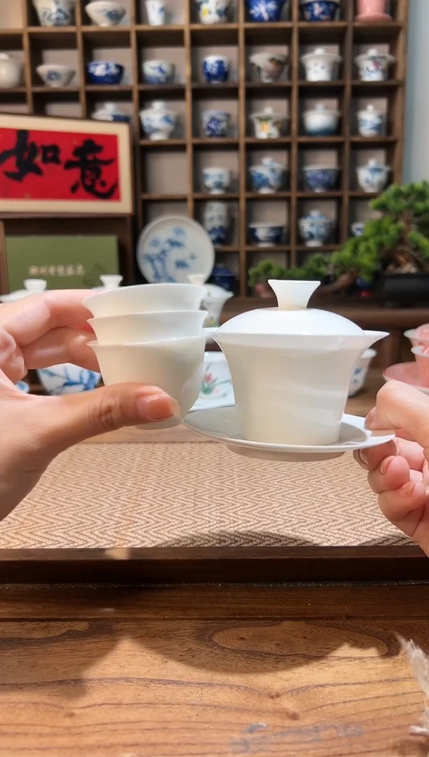 【闪购商品】纯白骨瓷马蹄盖碗+3个纯白骨瓷杯