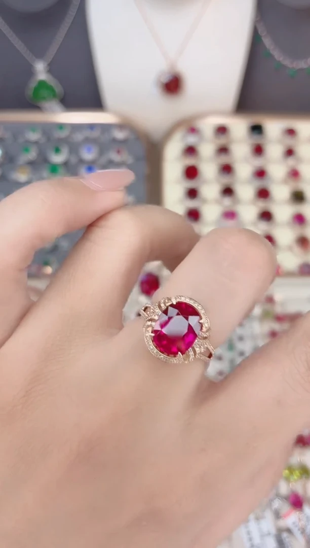 18K金镶嵌碧玺戒指碧玺3.81CT