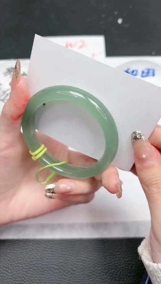 【闪购商品】石英质玉手镯未镶嵌489-58