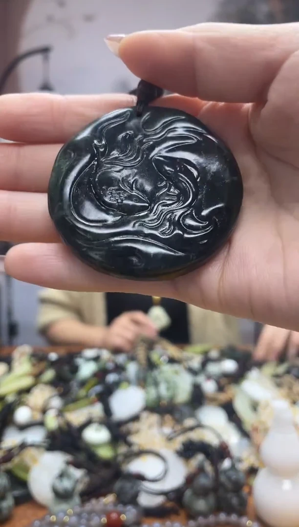 未镶嵌岫玉吊坠·