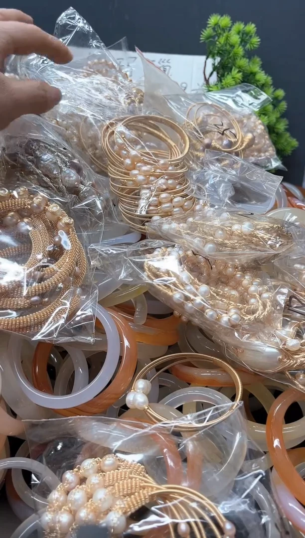 【闪购商品】玛瑙/玉髓手镯未镶嵌103