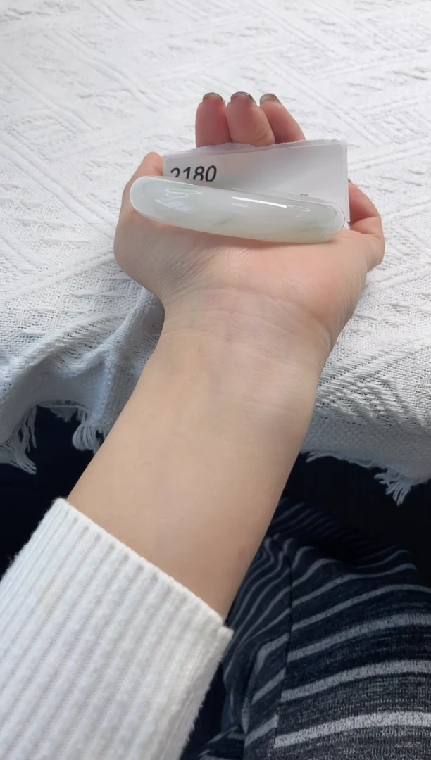 未镶嵌手镯石英质玉2180