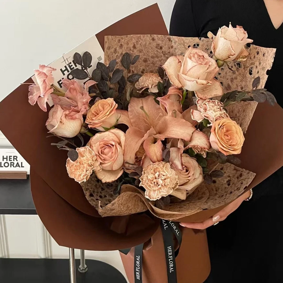 新款加厚180克硬挺牛皮纸硬卡纸造型纸大尺寸高质感花束包装纸