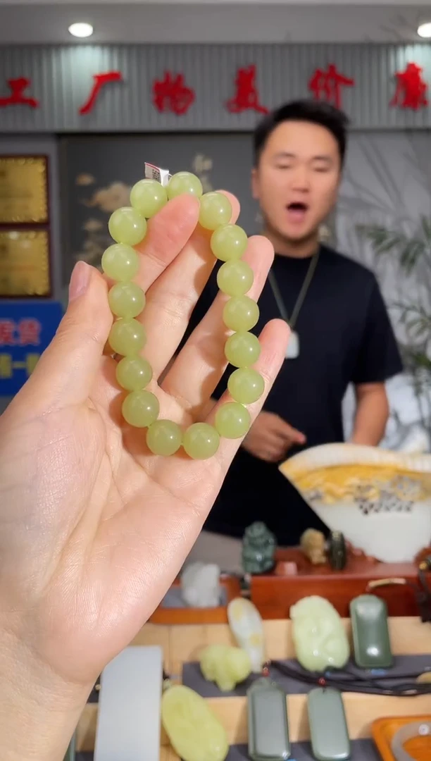 和田玉未镶嵌颈饰12