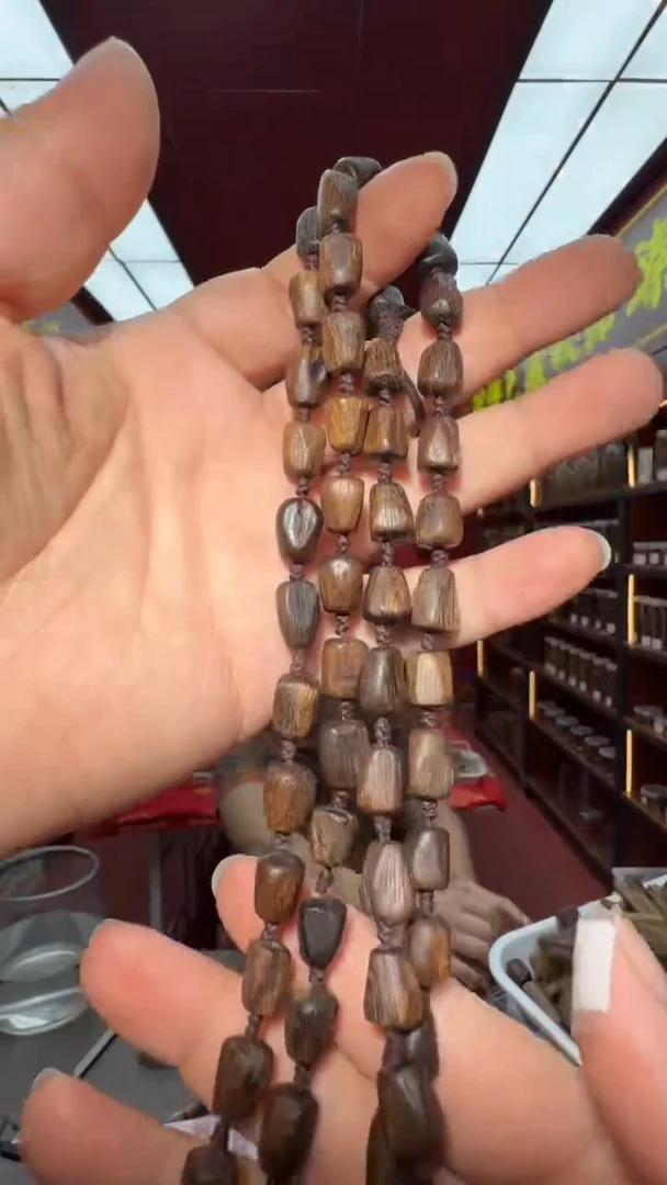 沉香手串多样性发一 伽罗