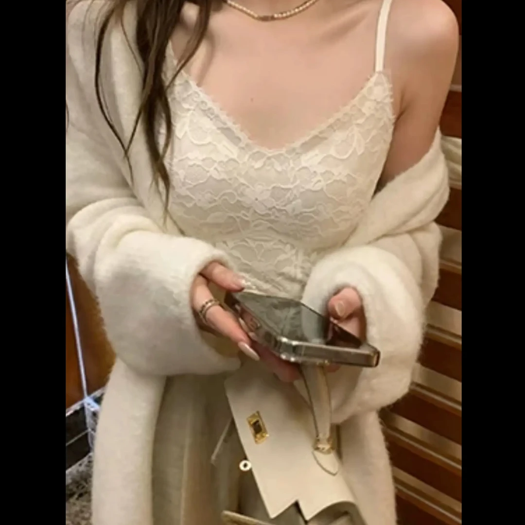 千寻女装-夏季时尚气质百搭减龄显瘦设计感吊带美背女C5DD7087A