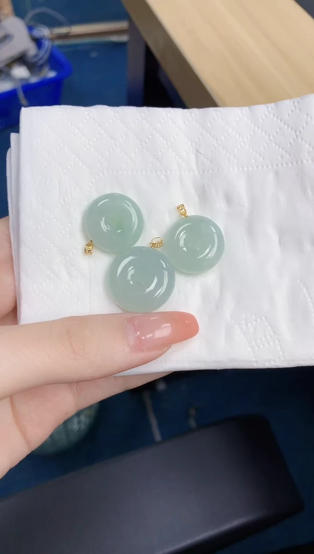 【闪购商品】翡翠颈饰18K金镶嵌多样性发其一