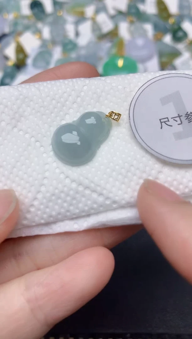 颈饰18K金镶嵌翡翠天然缅甸A货翡翠