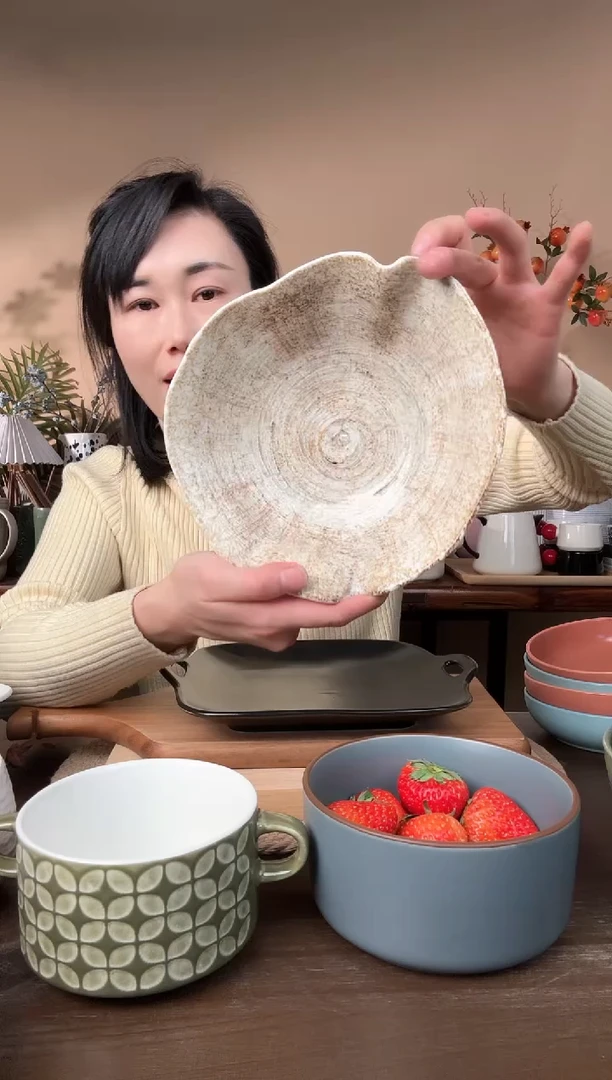 【闪购商品】瓷片8英寸异形碗微瑕