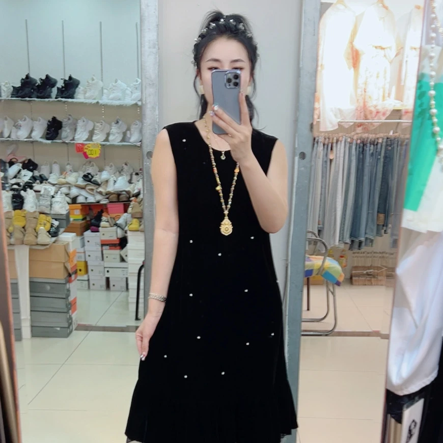 莉丽佳6641款女装夏季圆领砍袖镶钻丝绒连衣裙爱美优雅上新时尚版