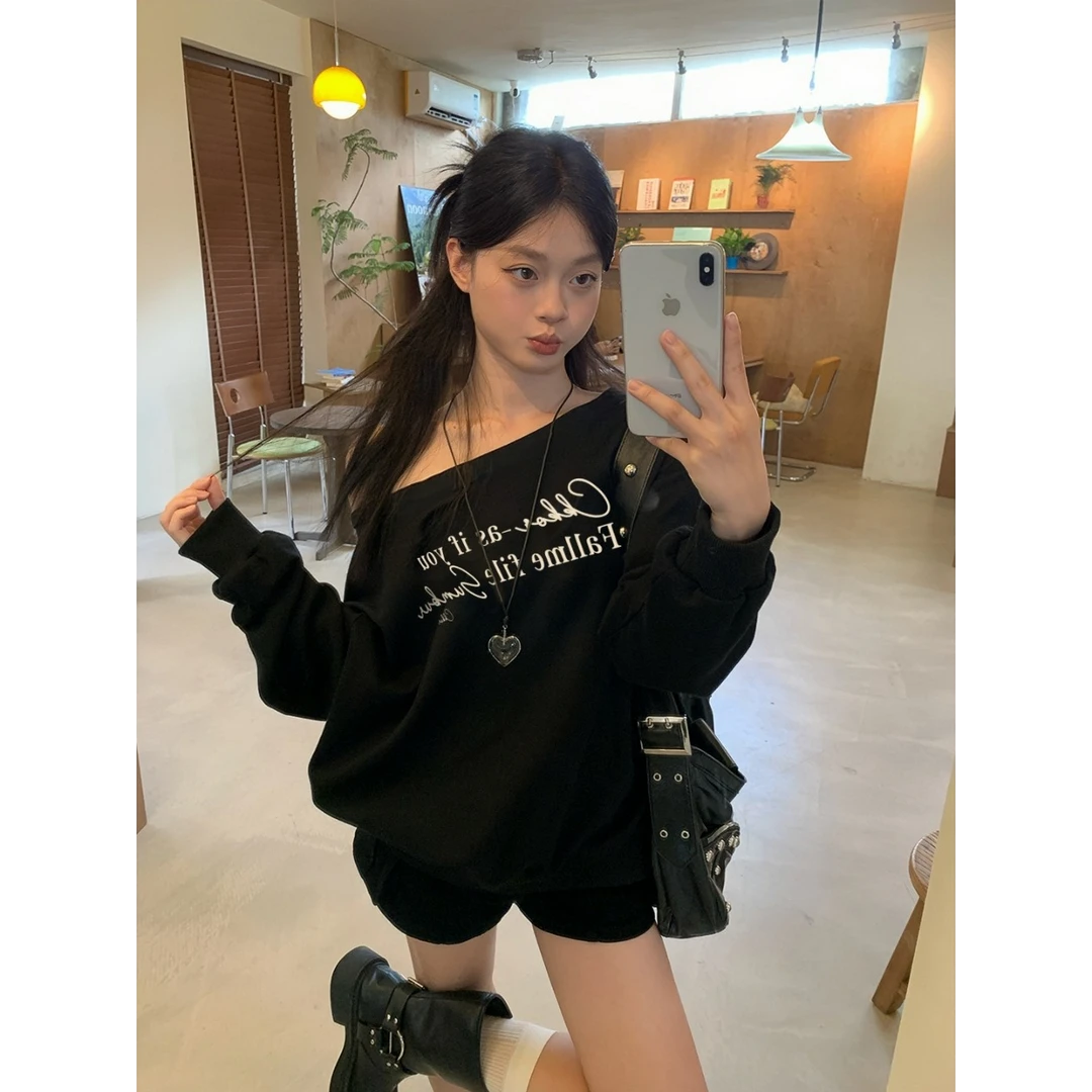 美式复古慵懒字母印花长袖t恤女早秋薄款辣妹风一字领上衣服