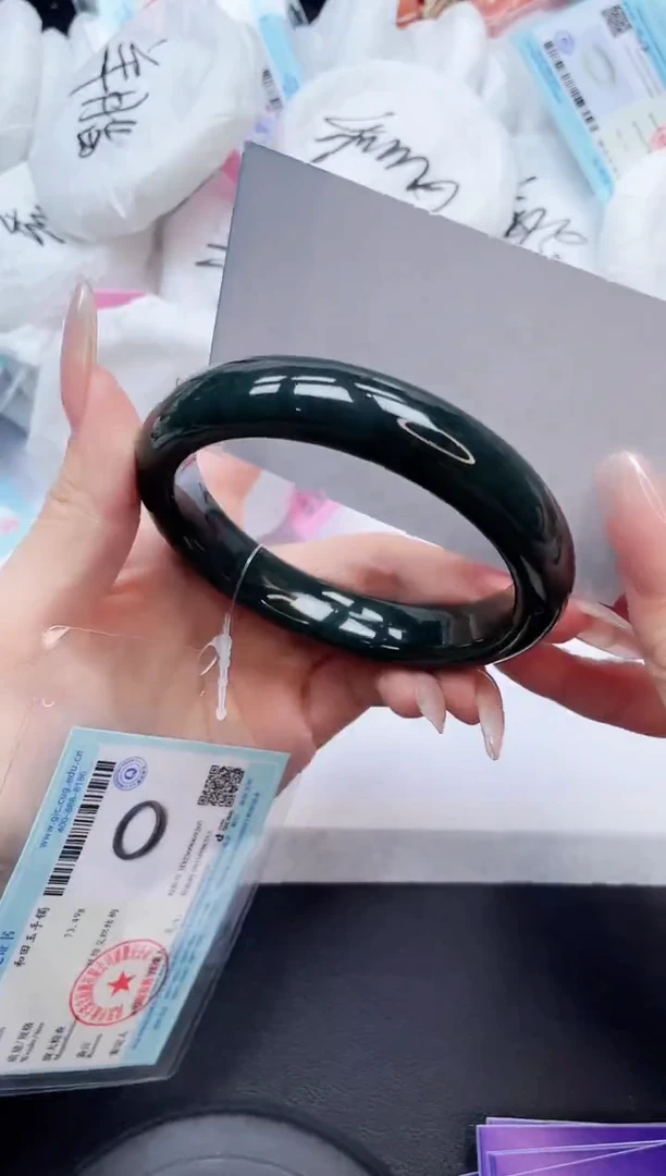 未镶嵌手镯和田玉5K49-65