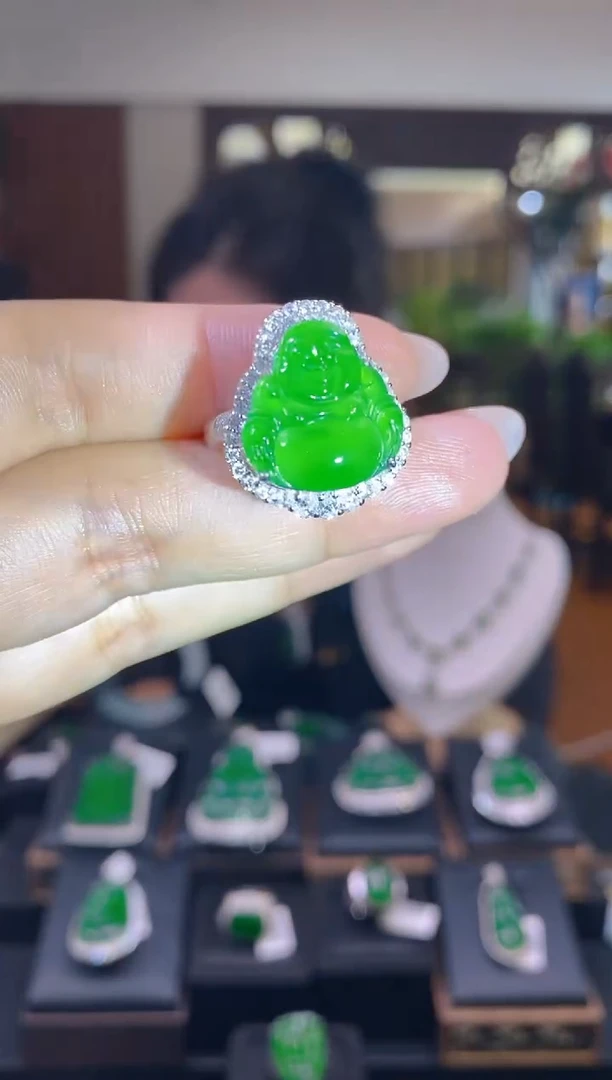 【闪购商品】翡翠吊坠(不含链)18K金镶嵌翡翠吊坠