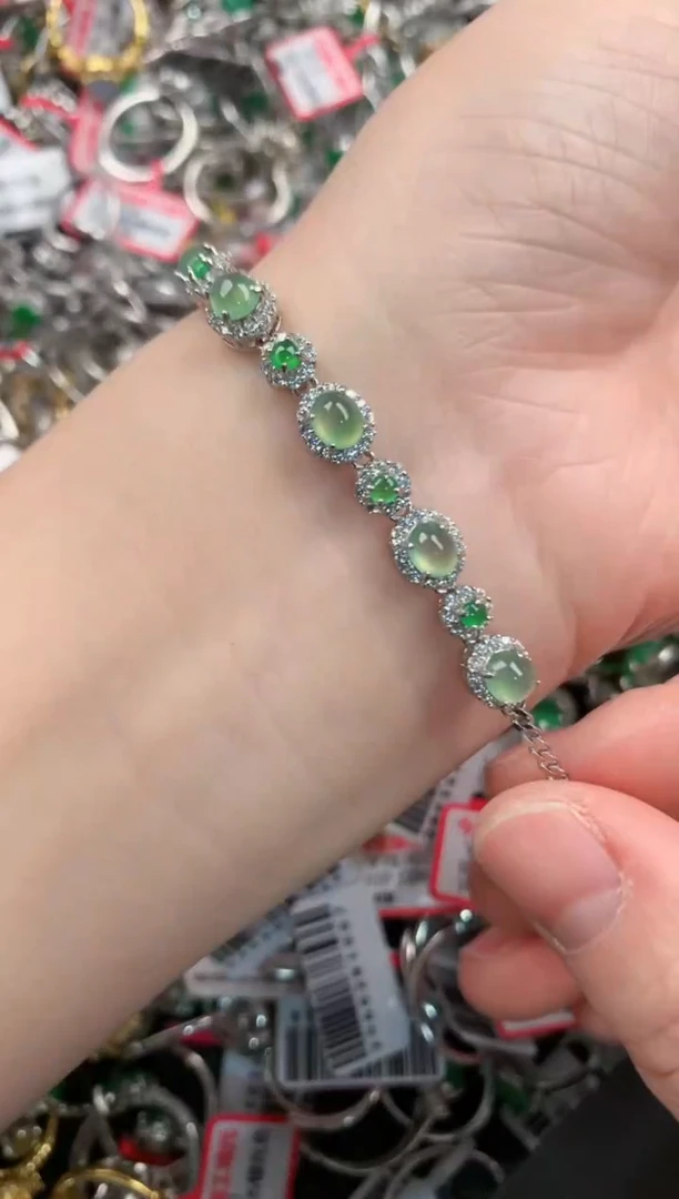 银S925镶嵌戒指翡翠111         9