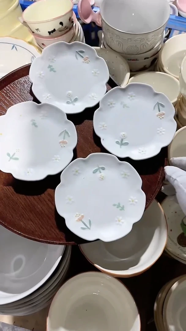 【闪购商品】瓷片4个小盘 微瑕凑满20元包邮