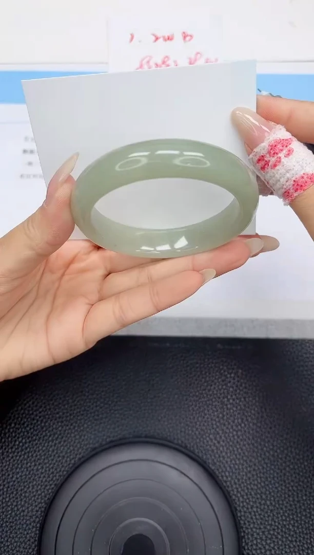 石英质玉手镯未镶嵌126-55