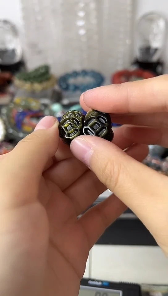 【闪购商品】黑曜岩颈饰未镶嵌矿坑