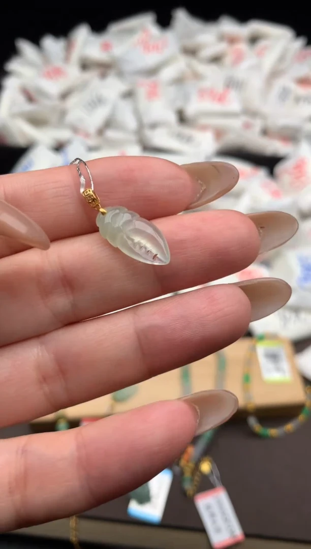 【闪购商品】翡翠颈饰18K金镶嵌   一  60