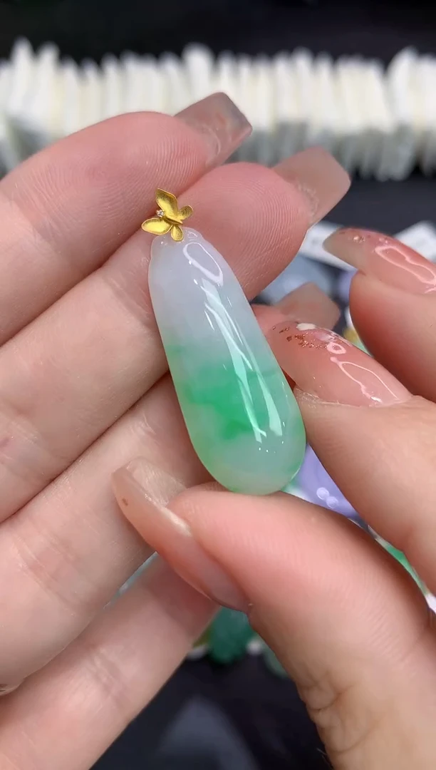 吊坠(不含链)18K金镶嵌翡翠111111111111