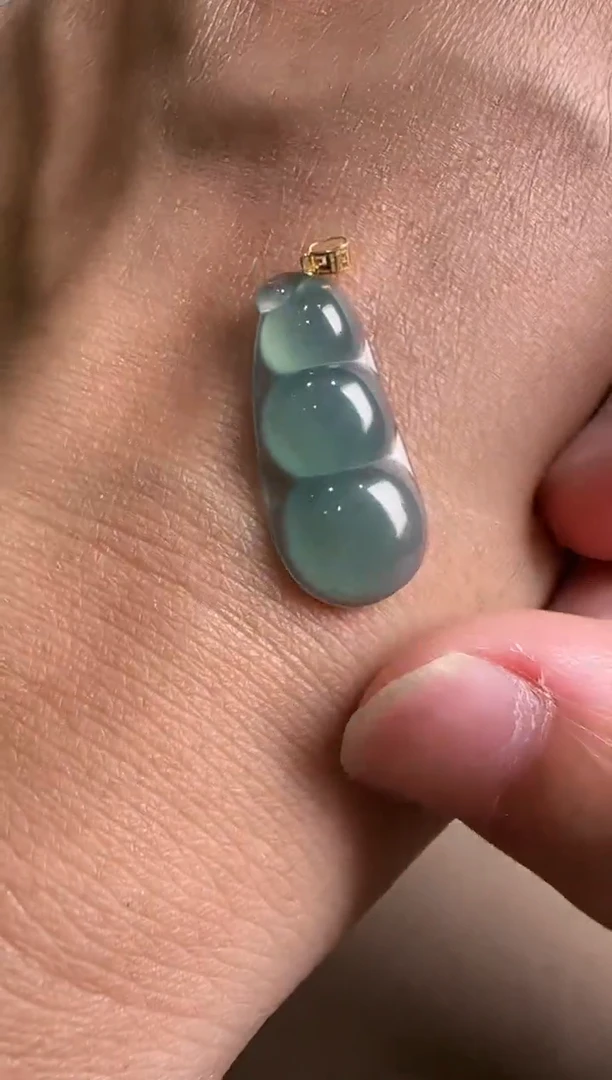 翡翠18K金镶嵌吊坠(不含链)   多样性发货