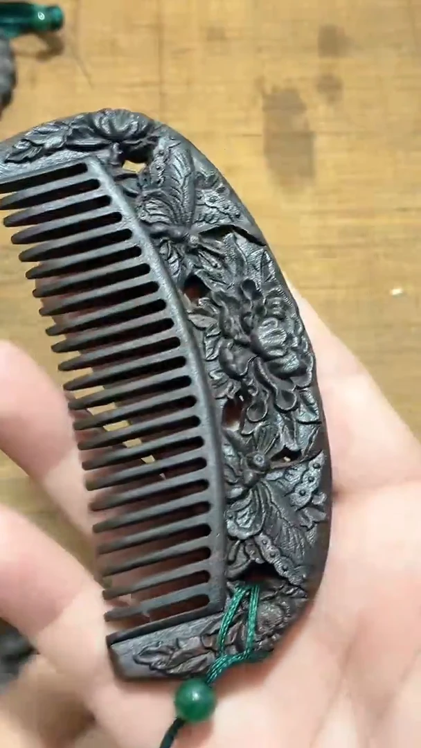 【闪购商品】檀香木精品推荐雕刻梳子