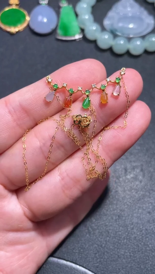 颈饰18K金镶嵌翡翠65