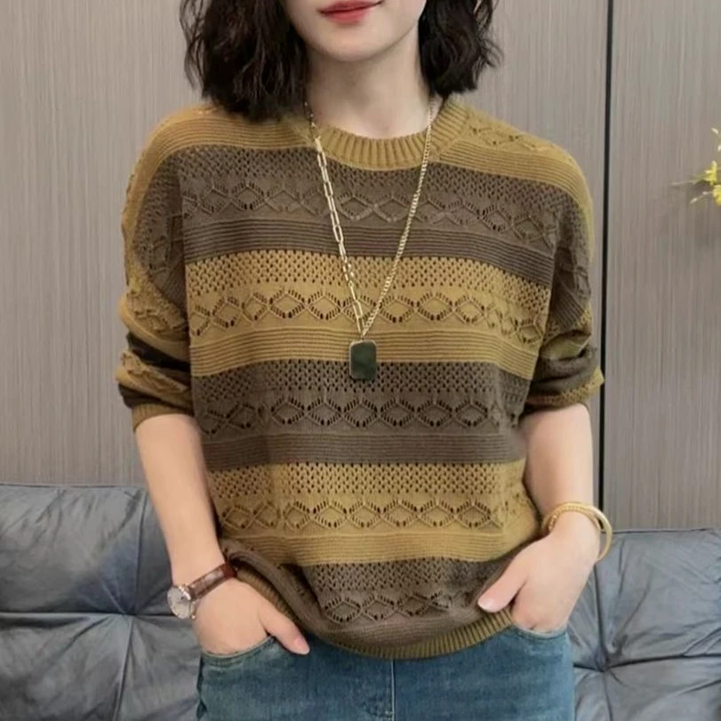 2025年早春季新款时尚条纹拼接针织衫女士宽松遮肚子百搭打底毛衣