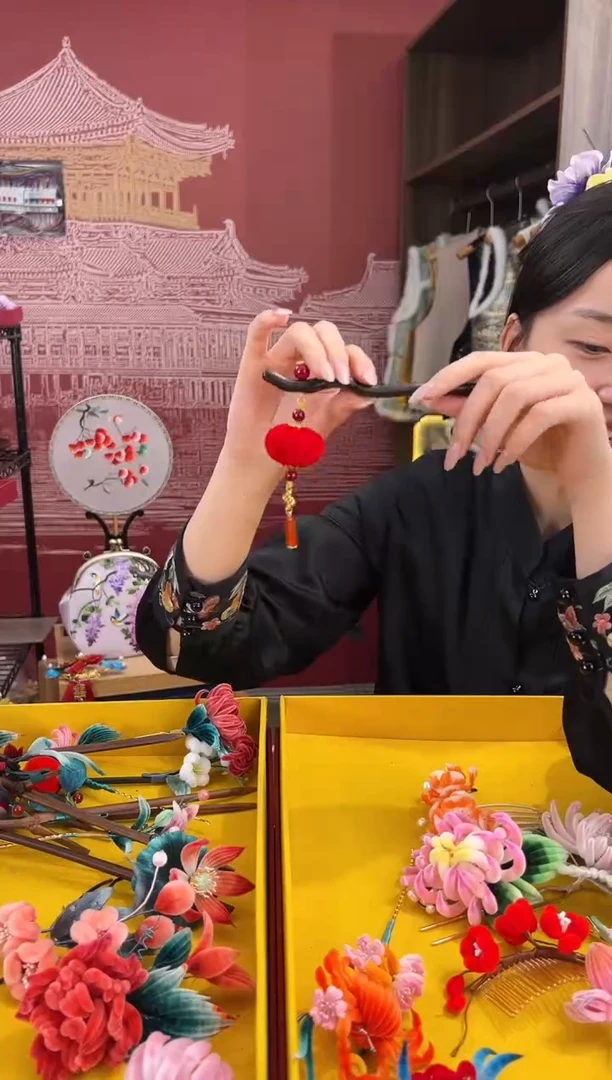 【闪购商品】刺绣非遗绒花（发饰）